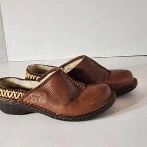 UGG brown leather slip on clog mule shoes size 5